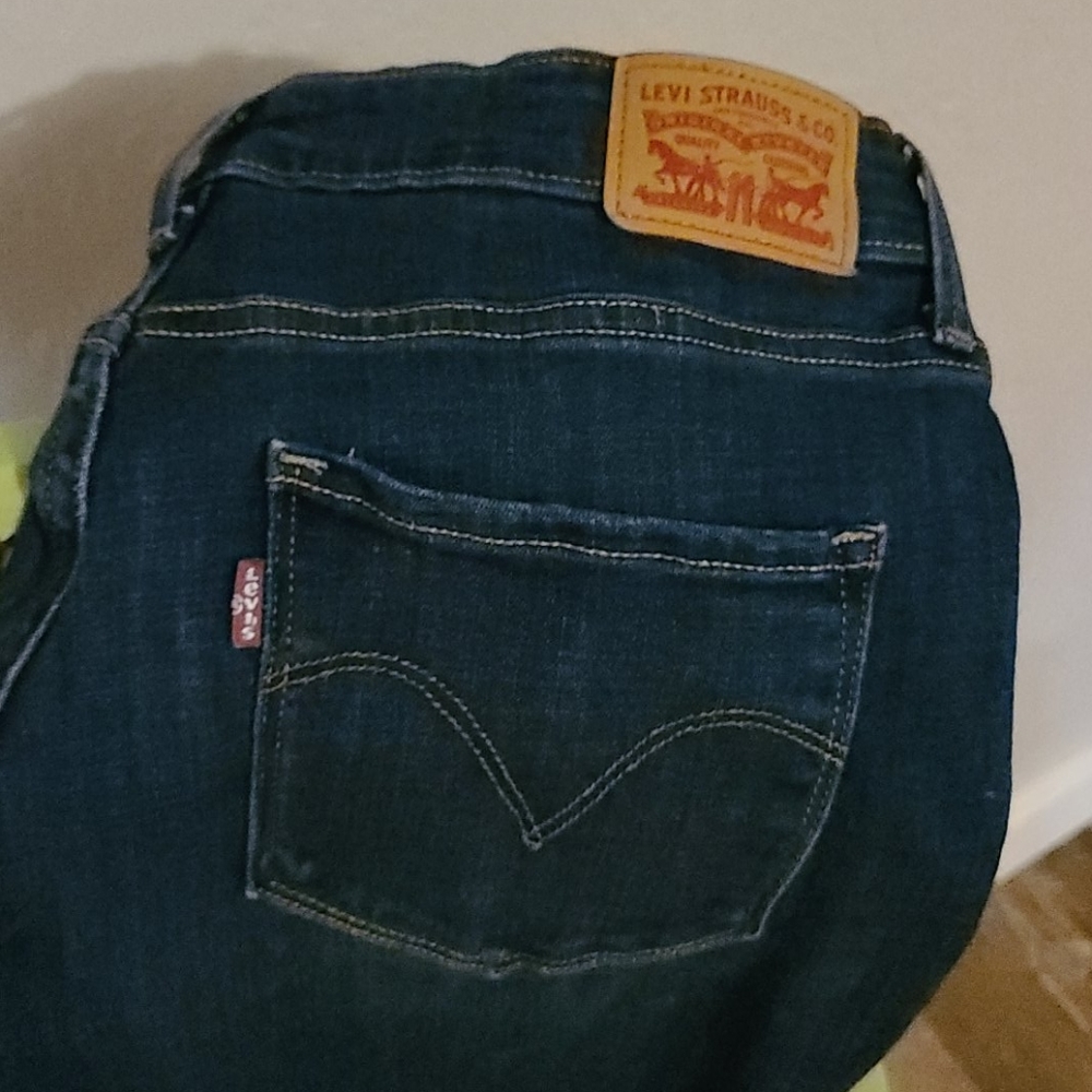 Levis jeans